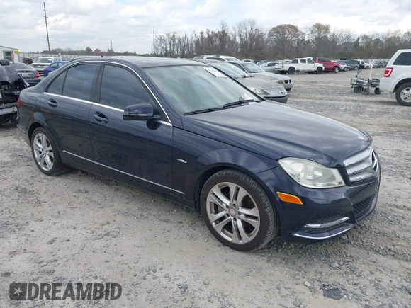 2012 Mercedes-Benz C 250 Sport z VIN WDDGF4HB4CA610062, wystawiony jako IAAI lot #41788952 z przebiegiem 78 183 mil mil oraz . Historia ofert i sprzedaży dostępna na DreamBid. Obrazek 1.