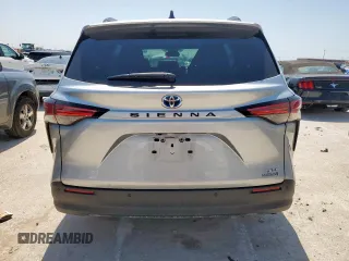 2022 Toyota Sienna XLE with VIN 5TDYRKEC5NS105998, listed as a Copart auction lot 51321465 with 60,232 mi miles and Salvage Title. Bid and sale history available at carsss.com. Image 6.