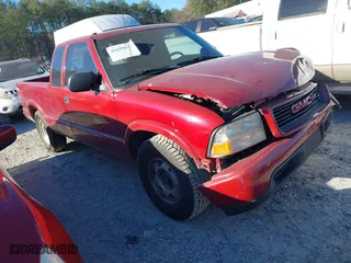 2000 GMC Sonoma SLS w/1SR Pkg with VIN 1GTCS1950Y8270659, listed as a IAAI auction lot 41699057 with 159,654 mi miles. Bid and sale history available at carsss.com. Image 1.