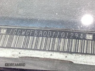 2013 Chevrolet Express Cargo z VIN 1GCWGFBA0D1101294, wystawiony jako IAAI lot #42354465 z przebiegiem 255 042 mil mil oraz . Historia ofert i sprzedaży dostępna na DreamBid. Obrazek 1.