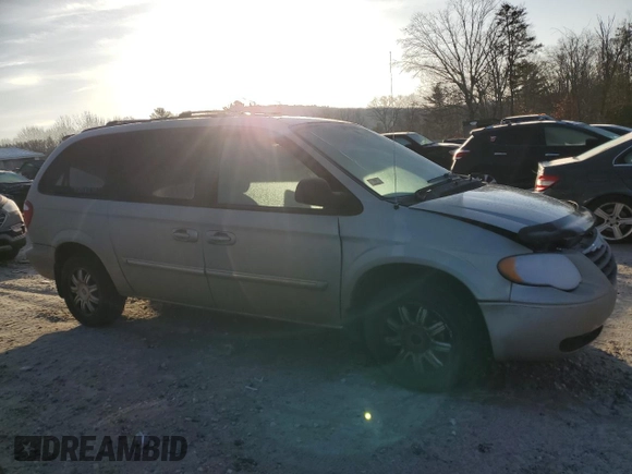 2006 Chrysler Town & Country LWB Touring with VIN 2A4GP54L66R846363, listed as a Copart auction lot 85267504 with 39,113 mi miles and Clean Title. Bid and sale history available at carsss.com. Image 4.