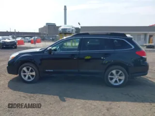 2013 Subaru Outback Limited с VIN 4S4BRBLC2D3225472, выставлен на аукционе IAAI как лот 42455053 с пробегом 200 487 миль миль и . История ставок и продаж доступна на DreamBid. Изображение 14.