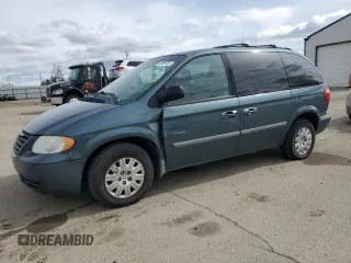 2006 Chrysler Town & Country SWB with VIN 1A4GP45R46B610046, listed as a Copart auction lot 49993975 with 158,083 mi miles and Salvage Title. Bid and sale history available at carsss.com. Image 1.