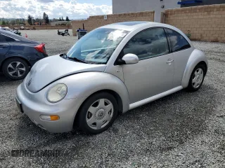 2001 Volkswagen Beetle GLS with VIN 3VWCK21C81M435260, listed as a Copart auction lot 48411295 with 109,944 mi miles and Salvage Title. Bid and sale history available at DreamBid. Image 1.