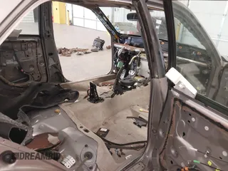 2004 Lexus IS 300/350 z VIN JTHBD192540091486, wystawiony jako IAAI lot #41826491 z przebiegiem Nie podano mil oraz . Historia ofert i sprzedaży dostępna na DreamBid. Obrazek 8.