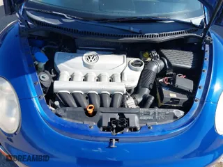 2007 Volkswagen New Beetle Coupe with VIN 3VWPW31C67M504497, listed as a IAAI auction lot 41288271 with 85,422 mi miles. Bid and sale history available at carsss.com. Image 10.