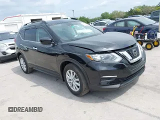 2020 Nissan Rogue SV with VIN KNMAT2MT3LP521009, listed as a IAAI auction lot 41864319 with 32,559 mi miles. Bid and sale history available at carsss.com. Image 1.