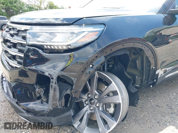 2025 Ford Explorer Active z VIN 1FMUK8DH8SGB17695, wystawiony jako IAAI lot #42198872 z przebiegiem 2 795 mil mil oraz . Historia ofert i sprzedaży dostępna na DreamBid. Obrazek 6.