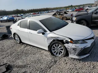 2023 Toyota Camry LE z VIN 4T1C11AK0PU109024, wystawiony jako Copart lot #50105815 z przebiegiem 43 666 mil mil oraz Szkoda całkowita • Salvage title. Historia ofert i sprzedaży dostępna na DreamBid. Obrazek 4.
