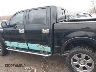 2004 Ford F-150 XLT with VIN 1FTPW14524FA04174, listed as a IAAI auction lot 40864660 with 218,100 mi miles. Bid and sale history available at carsss.com. Image 15.