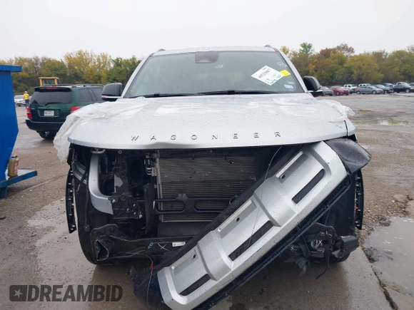 2024 Jeep Wagoneer Series II with VIN 1C4SJRBP0RS165360, listed as a IAAI auction lot 40525067 with 15,648 mi miles and . Bid and sale history available at DreamBid. Image 13.