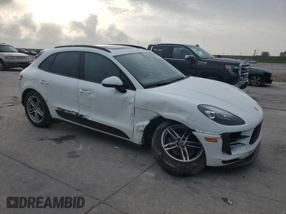 2021 Porsche Macan with VIN WP1AA2A55MLB11458, listed as a Copart auction lot 53870945 with 28,930 mi miles and Salvage Title. Bid and sale history available at DreamBid. Image 4.