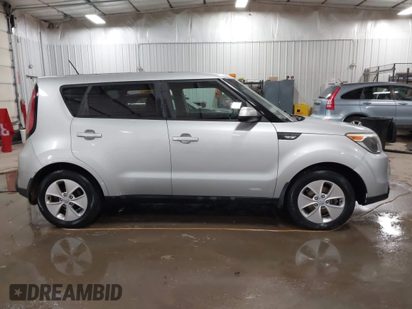 2014 Kia Soul with VIN KNDJN2A21E7701162, listed as a IAAI auction lot 41386456 with 111,992 mi miles. Bid and sale history available at carsss.com. Image 14.