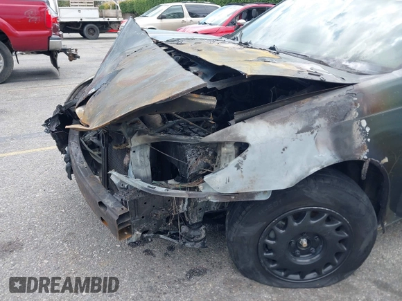 2002 Toyota Camry XLE z VIN 4T1BF32K82U530294, wystawiony jako IAAI lot #42251586 z przebiegiem Nie podano mil oraz . Historia ofert i sprzedaży dostępna na DreamBid. Obrazek 6.