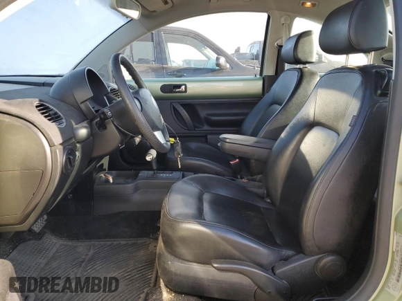2008 Volkswagen Beetle with VIN 3VWPW21CX8M517278, listed as a Copart auction lot 78936034 with 151,303 mi miles and Salvage Title. Bid and sale history available at DreamBid. Image 7.