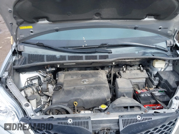 2011 Toyota Sienna SE with VIN 5TDXK3DC1BS096963, listed as a IAAI auction lot 41676328 with 168,436 mi miles. Bid and sale history available at carsss.com. Image 10.