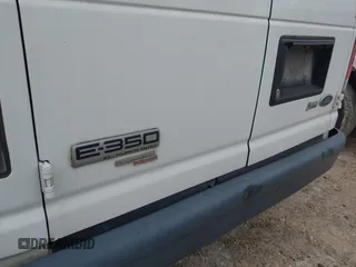2014 Ford Econoline Passenger XL with VIN 1FBNE3BL7EDA33078, listed as a IAAI auction lot 41938472 with 191,745 mi miles. Bid and sale history available at carsss.com. Image 6.