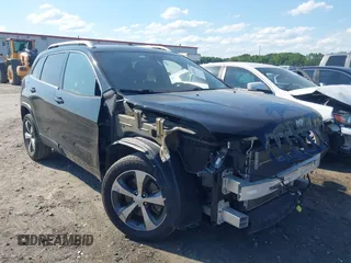 2019 Jeep Cherokee Limited z VIN 1C4PJLDB9KD266654, wystawiony jako IAAI lot #42201832 z przebiegiem 91 326 mil mil oraz . Historia ofert i sprzedaży dostępna na DreamBid. Obrazek 1.