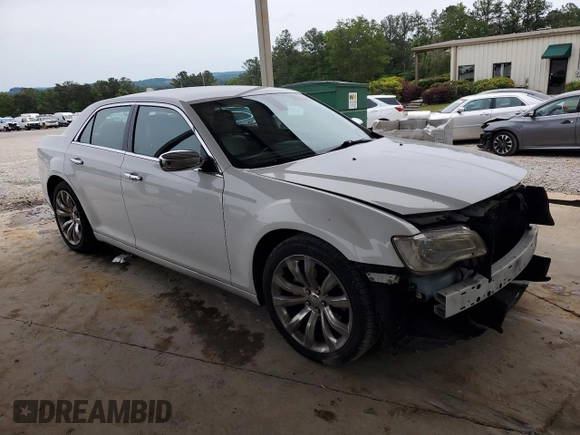 2018 Chrysler 300 Limited z VIN 2C3CCAEG7JH314035, wystawiony jako Copart lot #56311455 z przebiegiem 130 490 mil mil oraz Szkoda całkowita • Salvage title. Historia ofert i sprzedaży dostępna na DreamBid. Obrazek 4.