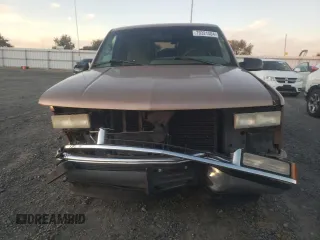 1996 Chevrolet Silverado 1500 with VIN 1GCEC14RXTZ201089, listed as a Copart auction lot 79321404 with 196,822 mi miles and Salvage Title. Bid and sale history available at DreamBid. Image 5.