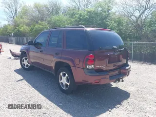 2007 Chevrolet TrailBlazer LS with VIN 1GNDS13S172275140, listed as a IAAI auction lot 42129093 with 212,903 mi miles and . Bid and sale history available at DreamBid. Image 3.