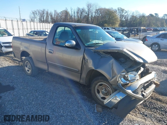 2002 Ford F-150 XL with VIN 1FTRF17W02NB01695, listed as a IAAI auction lot 41230523 with 398,649 mi miles. Bid and sale history available at carsss.com. Image 1.