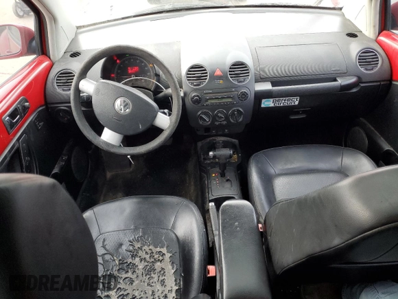 2010 Volkswagen Beetle with VIN 3VWPW3AG6AM008674, listed as a Copart auction lot 84081404 with 204,277 mi miles and Salvage title. Bid and sale history available at DreamBid. Image 8.