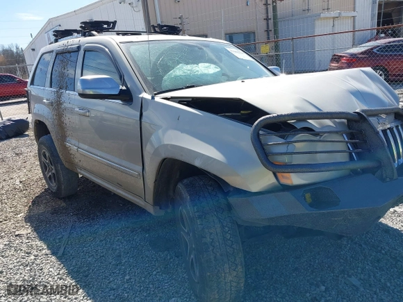2006 Jeep Grand Cherokee Overland with VIN 1J8HR68256C358437, listed as a IAAI auction lot 41662320 with 172,296 mi miles. Bid and sale history available at carsss.com. Image 1.