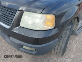 2006 Ford Expedition Special Service with VIN 1FMPU15526LA94611, listed as a IAAI auction lot 41496477 with 171,574 mi miles. Bid and sale history available at carsss.com. Image 6.