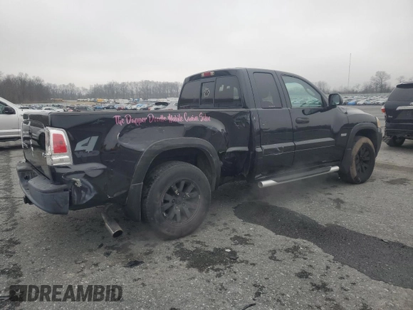 2006 Mitsubishi Raider Duro Cross with VIN 1Z7HT32NX6S529395, listed as a Copart auction lot 50308885 with 171,697 mi miles and Salvage Title. Bid and sale history available at carsss.com. Image 3.
