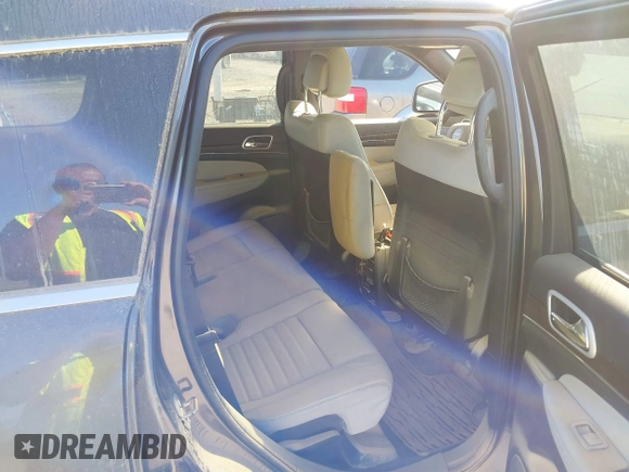 2018 Jeep Grand Cherokee Limited с VIN 1C4RJFBG9JC121837, выставлен на аукционе IAAI как лот 40804988 с пробегом Не указан миль и . История ставок и продаж доступна на DreamBid. Изображение 8.