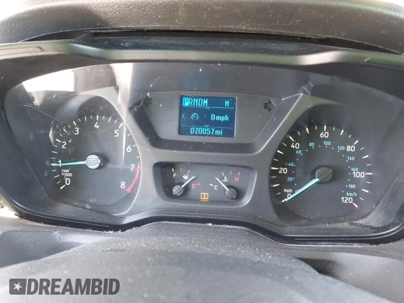 2018 Ford Transit z VIN 1FDBF8ZM6JKA62161, wystawiony jako IAAI lot #42468263 z przebiegiem 70 057 mil mil oraz . Historia ofert i sprzedaży dostępna na DreamBid. Obrazek 7.