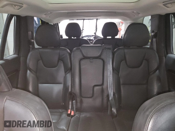 2016 Volvo XC90 T6 Momentum z VIN YV4A22PK1G1027971, wystawiony jako Copart lot #56452485 z przebiegiem 87 940 mil mil oraz Szkoda całkowita • Salvage title. Historia ofert i sprzedaży dostępna na DreamBid. Obrazek 10.