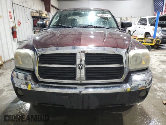 2005 Dodge Dakota SLT z VIN 1D7HW48N85S309502, wystawiony jako Copart lot #44729525 z przebiegiem 126 375 mil mil oraz Szkoda całkowita • Salvage title. Historia ofert i sprzedaży dostępna na DreamBid. Obrazek 5.