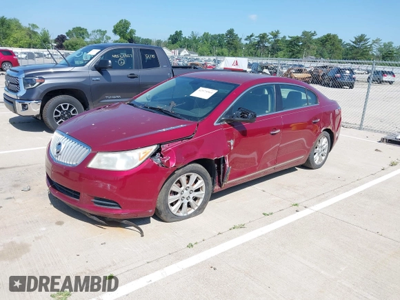 2011 Buick LaCrosse CX z VIN 1G4GA5ED0BF123961, wystawiony jako IAAI lot #42575564 z przebiegiem Nie podano mil oraz . Historia ofert i sprzedaży dostępna na DreamBid. Obrazek 2.