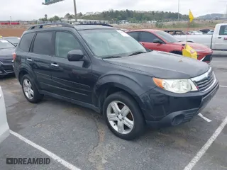 2010 Subaru Forester 2.5X Premium with VIN JF2SH6CC4AH801271, listed as a IAAI auction lot 41866032 with 206,820 mi miles. Bid and sale history available at carsss.com. Image 1.