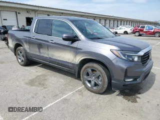 2022 Honda Ridgeline RTL-E z VIN 5FPYK3F71NB017487, wystawiony jako Copart lot #53677605 z przebiegiem 103 804 mil mil oraz Szkody całkowita. Historia ofert i sprzedaży dostępna na DreamBid. Obrazek 4.