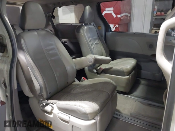 2011 Toyota Sienna XLE AAS with VIN 5TDYK3DC9BS091563, listed as a IAAI auction lot 41393689 with 229,663 mi miles and . Bid and sale history available at DreamBid. Image 8.