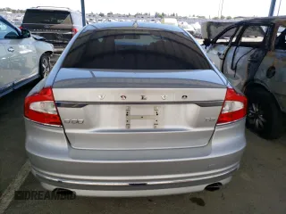 2016 Volvo S80 T5 Drive-E with VIN YV140MAK3G1196071, listed as a Copart auction lot 68480174 with 109,076 mi miles and Salvage Title. Bid and sale history available at carsss.com. Image 6.