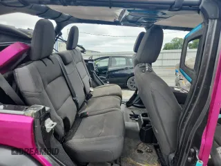 2018 Jeep Wrangler Unlimited Sport S z VIN 1C4HJXDGXJW299558, wystawiony jako Copart lot #58648855 z przebiegiem Nie podano mil oraz Szkoda całkowita • Salvage title. Historia ofert i sprzedaży dostępna na DreamBid. Obrazek 10.