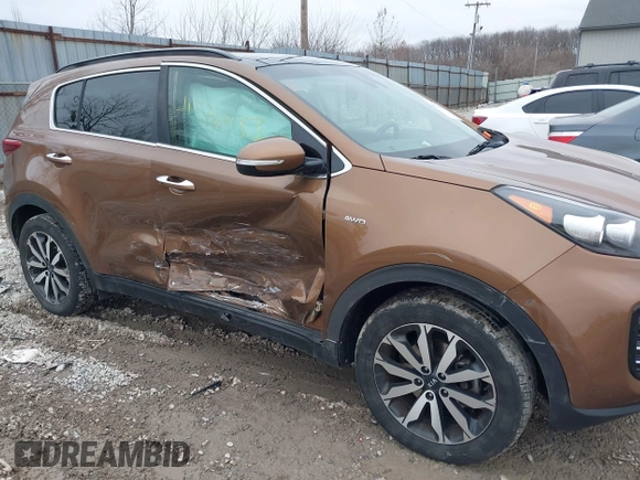 2019 Kia Sportage EX with VIN KNDPNCAC6K7532230, listed as a IAAI auction lot 41516933 with 98,819 mi miles. Bid and sale history available at carsss.com. Image 6.