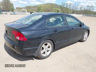 2008 Honda Civic EX-L z VIN 1HGFA16998L079151, wystawiony jako IAAI lot #42112341 z przebiegiem 162 444 mil mil oraz . Historia ofert i sprzedaży dostępna na DreamBid. Obrazek 4.