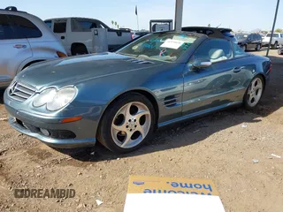 2005 Mercedes-Benz SL 500 with VIN WDBSK75F95F106944, listed as a IAAI auction lot 41970698 with 123,881 mi miles and . Bid and sale history available at DreamBid. Image 2.