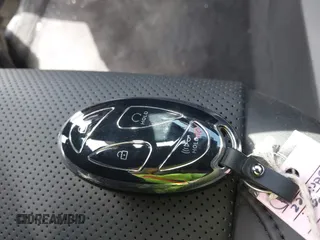 2025 Hyundai Santa Fe SEL z VIN 5NMP24GL6SH108447, wystawiony jako IAAI lot #42170601 z przebiegiem 610 mil mil oraz . Historia ofert i sprzedaży dostępna na DreamBid. Obrazek 11.