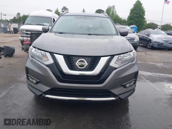 2017 Nissan Rogue SL z VIN 5N1AT2MT1HC897170, wystawiony jako IAAI lot #42037917 z przebiegiem 116 194 mil mil oraz . Historia ofert i sprzedaży dostępna na DreamBid. Obrazek 13.
