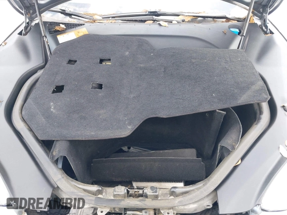 2014 Tesla Model S 60 with VIN 5YJSA1H12EFP39582, listed as a IAAI auction lot 42545143 with 117,383 mi miles and . Bid and sale history available at DreamBid. Image 10.