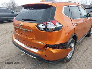 2017 Nissan Rogue SL with VIN JN8AT2MV4HW018169, listed as a IAAI auction lot 41554545 with 69,567 mi miles. Bid and sale history available at carsss.com. Image 6.