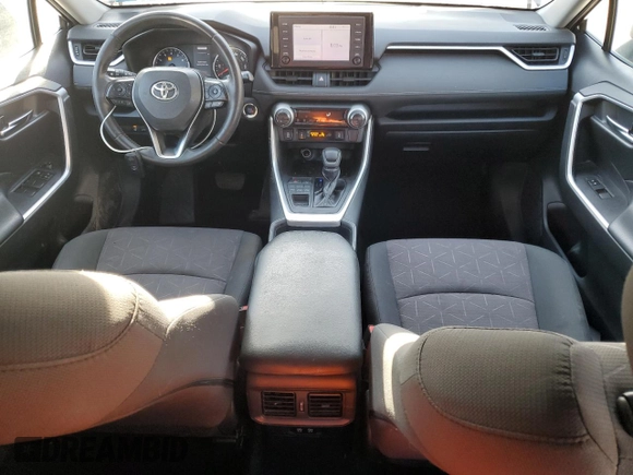 2019 Toyota RAV4 XLE with VIN 2T3P1RFV5KW055822, listed as a Copart auction lot 48483075 with 60,619 mi miles and Salvage Title. Bid and sale history available at DreamBid. Image 8.