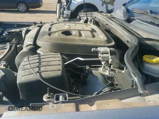 2017 Jeep Grand Cherokee 75th Anniversary z VIN 1C4RJFAG2HC816396, wystawiony jako IAAI lot #42010700 z przebiegiem 109 711 mil mil oraz . Historia ofert i sprzedaży dostępna na DreamBid. Obrazek 19.