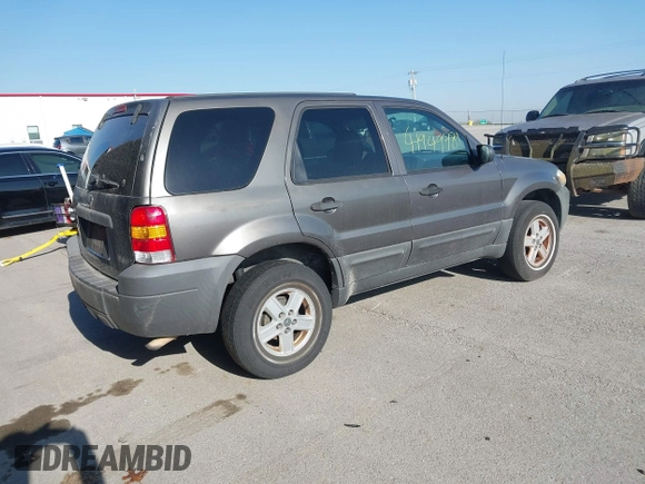 2006 Ford Escape XLS z VIN 1FMYU02Z16KA22746, wystawiony jako IAAI lot #41949781 z przebiegiem 231 666 mil mil oraz . Historia ofert i sprzedaży dostępna na DreamBid. Obrazek 4.